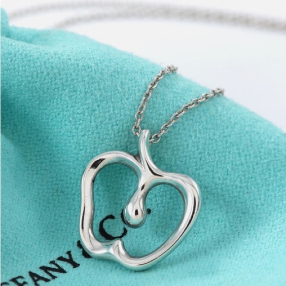 Tiffany & Co. Elsa Peretti Apple Pendant Necklace, Sterling Sliver 925/16"⭐️⭐️⭐️ - Picture 13 of 17